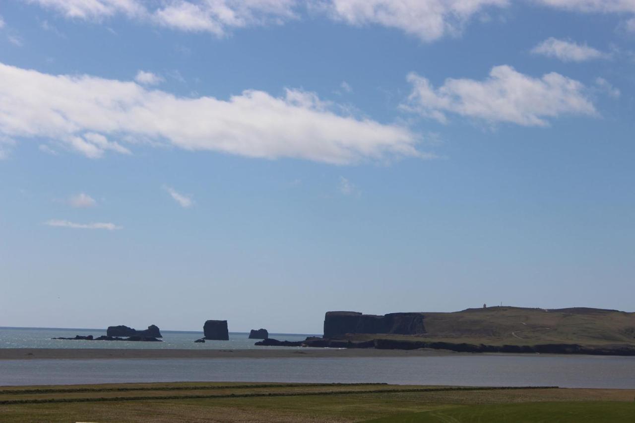 Prestshus 2 Guesthouse Vík Exteriör bild